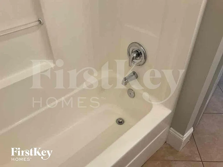 1822 NW Embers Ter — Photo 18