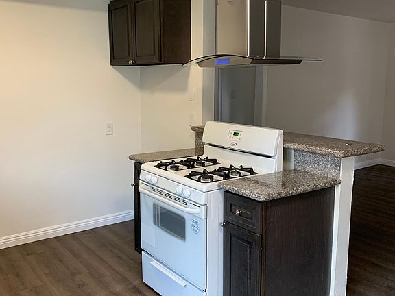 5th image of 601 Wisconsin St APT C