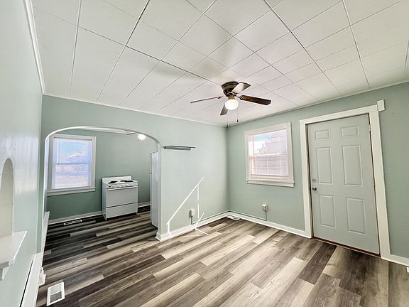 5th image of 15 Swift St #B