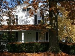 5045 Fairlawn Rd, Lyndhurst, OH 44124