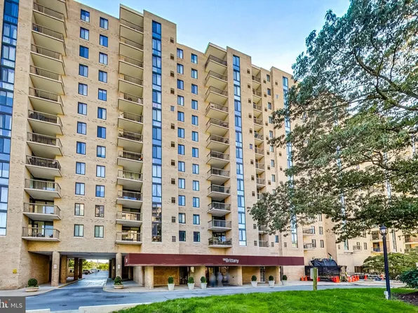 4500 S Four Mile Run Dr APT 101, Arlington, VA 22204