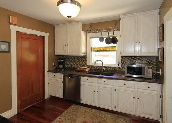 3rd image of 1466 E Roosevelt Ave