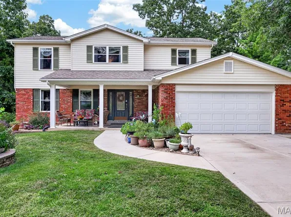 1522 Pheasant Ridge Dr, Ballwin, MO 63011