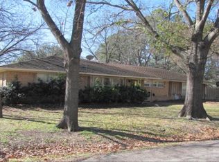 401 W 8th St, Kaufman, TX 75142