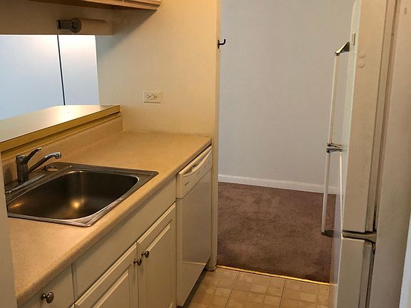 4th image of 7 Oak Creek Dr APT 1702