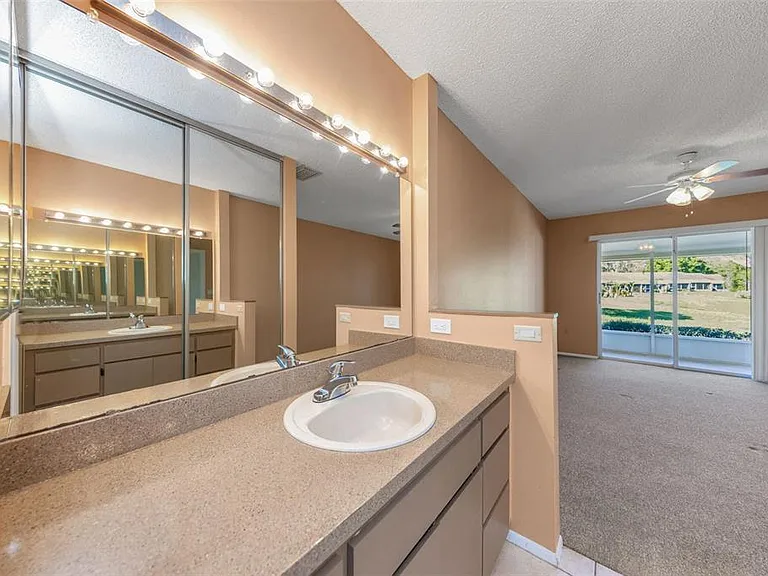 3121 Beecher Dr E #A — Photo 39