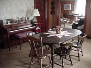 117 S Washington St, Chesaning, MI 48616