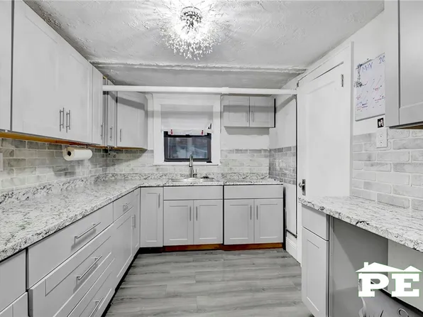 1743 East 33rd Street image 27 of 34