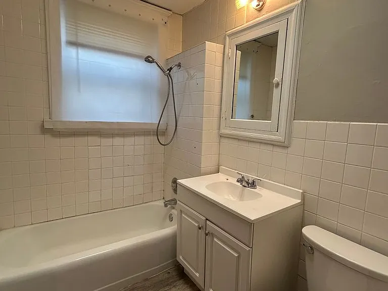 2419 Poppleton Ave — Photo 16