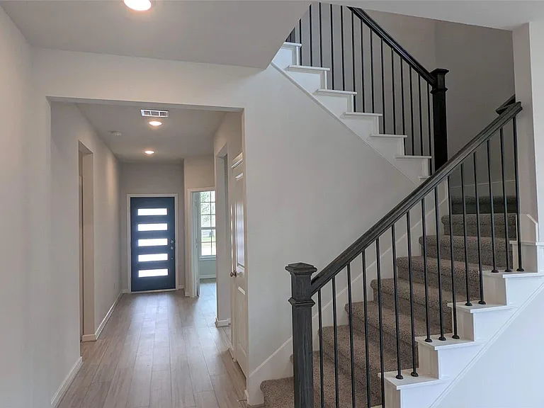 18606 Albany Bay Ln — Photo 8