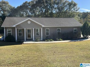 16 Bernard Couch Dr, Anniston, AL 36207