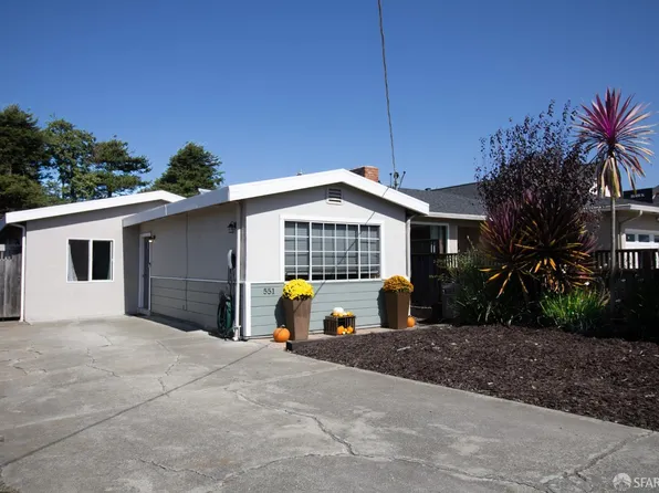 551 Myrtle St, Half Moon Bay, CA 94019