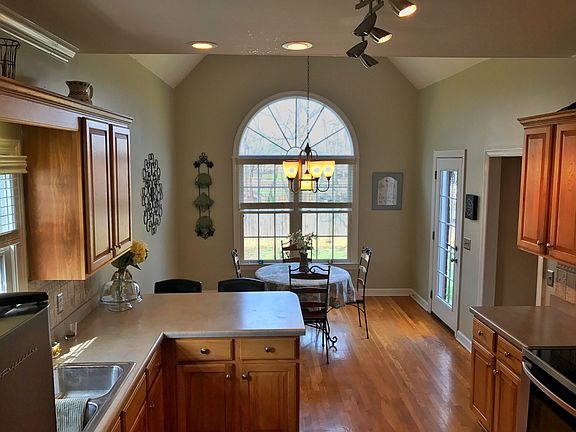Sunny kitchen