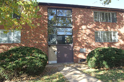 7551 Delmar Blvd #2E Photo 1