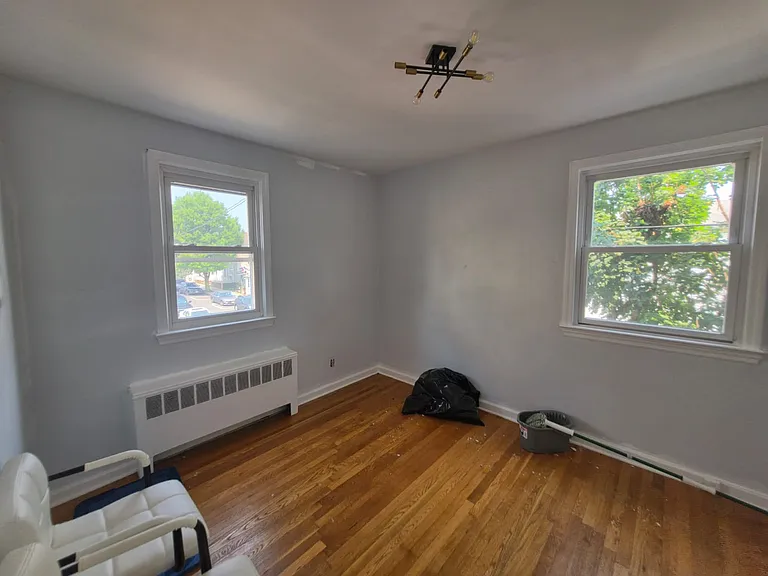 119 Hobart Ave #4A — Photo 2