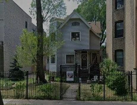 1st image of 4942 N Kenmore Ave APT 2