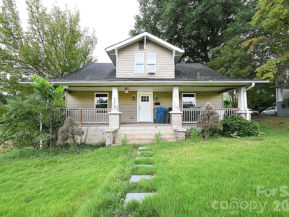 1st image of 755 2nd Ave SW