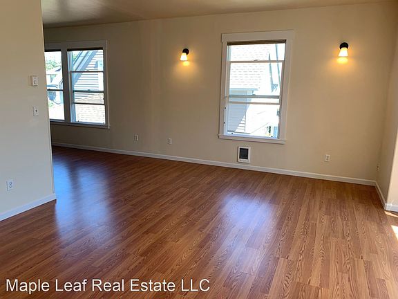 5th image of 3010 E Spruce St #A