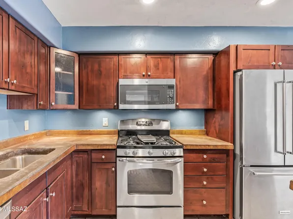 5709 E 30th St, Tucson, AZ 85711