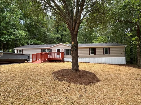 127 Saddle Ct, Ball Ground, GA 30107