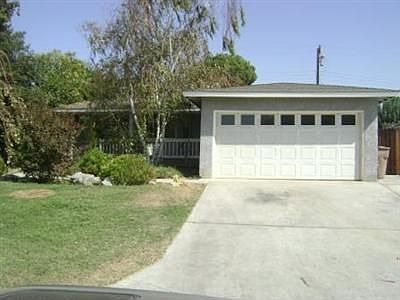 2nd image of 2305 Corrientes St