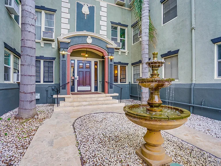 6434 Yucca Street — Photo 3