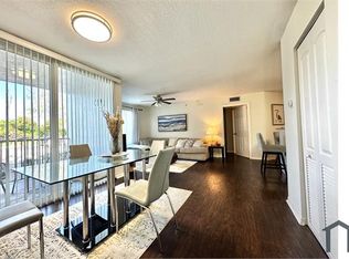 407 Villa Cir, Boynton Beach, FL 33435