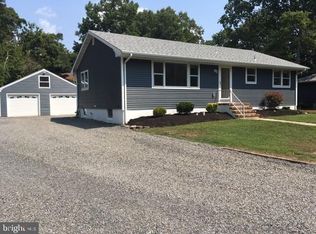 123 Riverside Dr, Bayville, NJ 08721