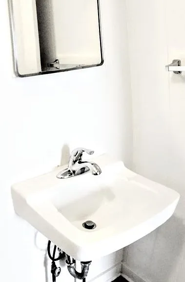 2112 Fern St #1 — Photo 5