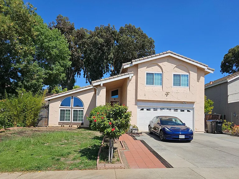 3076 Valleywood Ct — Photo 1