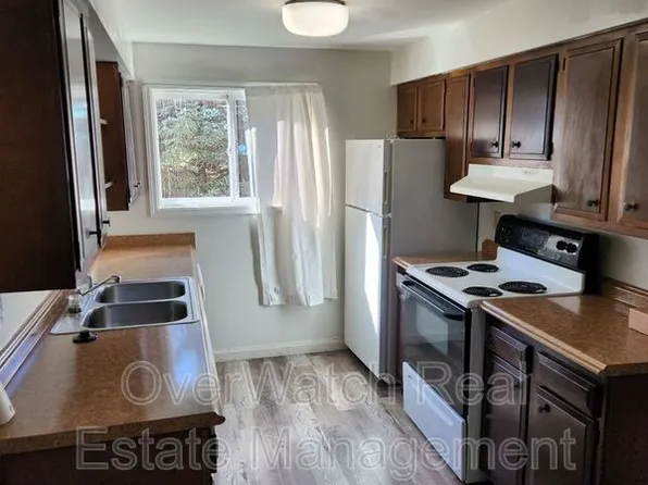 3505 Iowa St #2, Anchorage, AK 99517