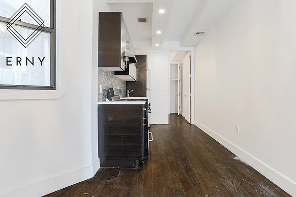 Rented by ERNY LLC | media 27