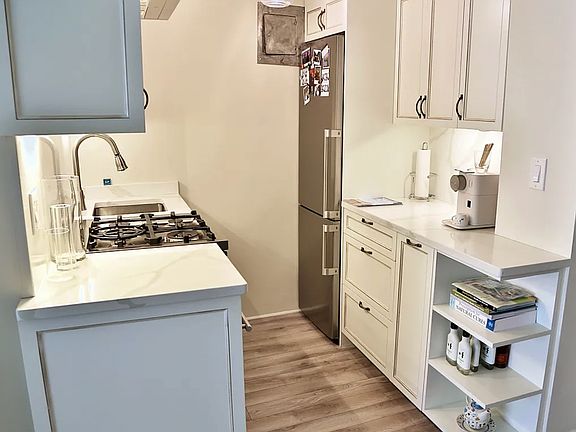 3rd image of 55 E 9th St APT 2N