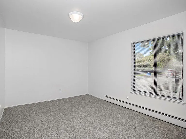 Brookside Apartments — Photo 29