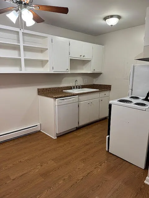 1 bed, 1.0 bath, 600 sqft, $1,200 — Photo 4