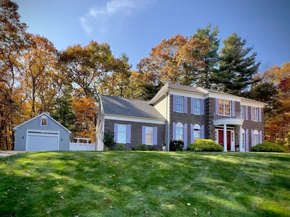 3 Sherborn Ln, Franklin, MA 02038