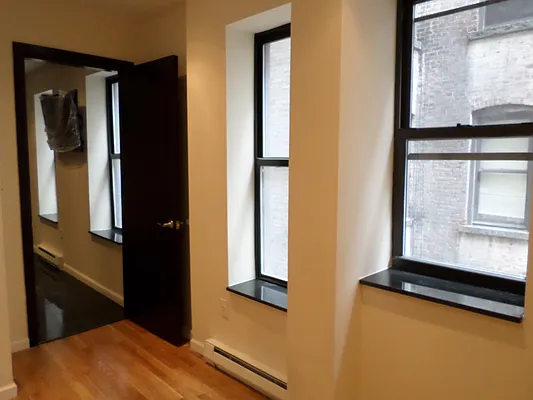 Rented by CoSo Apartments | media 40