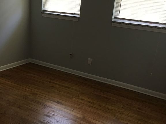 5th image of 108 S Woodland Dr #2