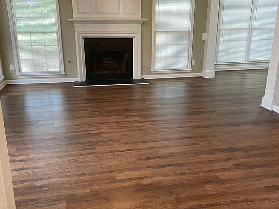 2nd image of 2920 Binghampton Ln