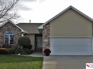 1150 Sheridan St, Fremont, NE 68025