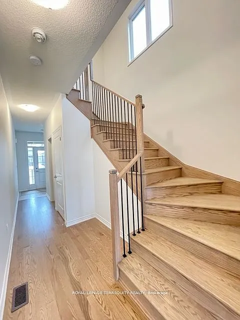 3 bed, $2,800 — Photo 3