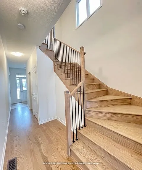 142 Shepherd Dr — Photo 3