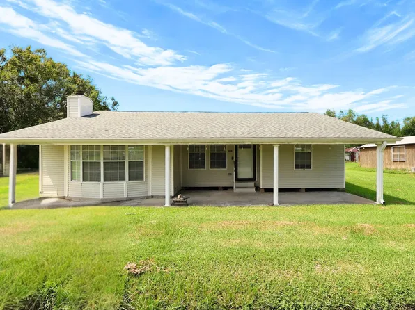 350 Danos St, Raceland, LA 70394