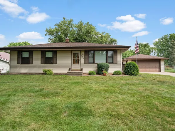 2235 Thomas Ln, White Bear Lake, MN 55110