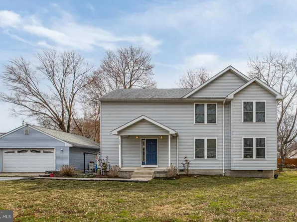 520 Bethel Ave, Upper Chichester, PA 19014