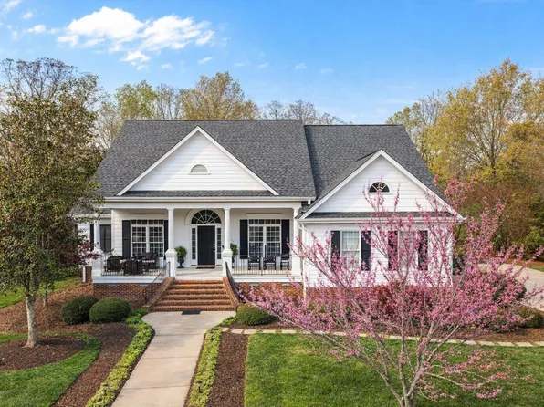 1500 Saint Andrews Dr, Mebane, NC 27302