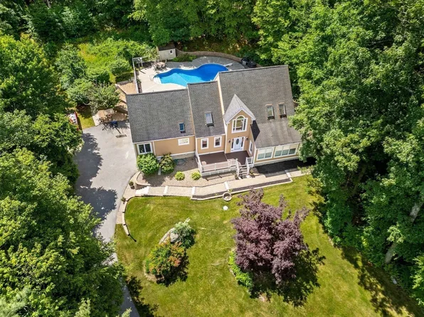 9 Abby Rd, Westford, MA 01886