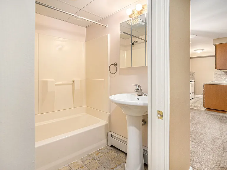 700 Swinehart Rd — Photo 17