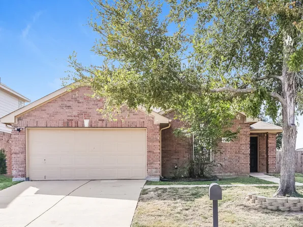 109 Heritage Dr, Crowley, TX 76036