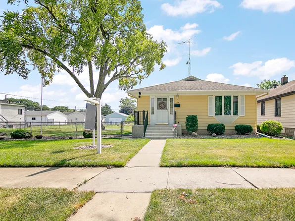 154 S Fulton Ave, Bradley, IL 60915